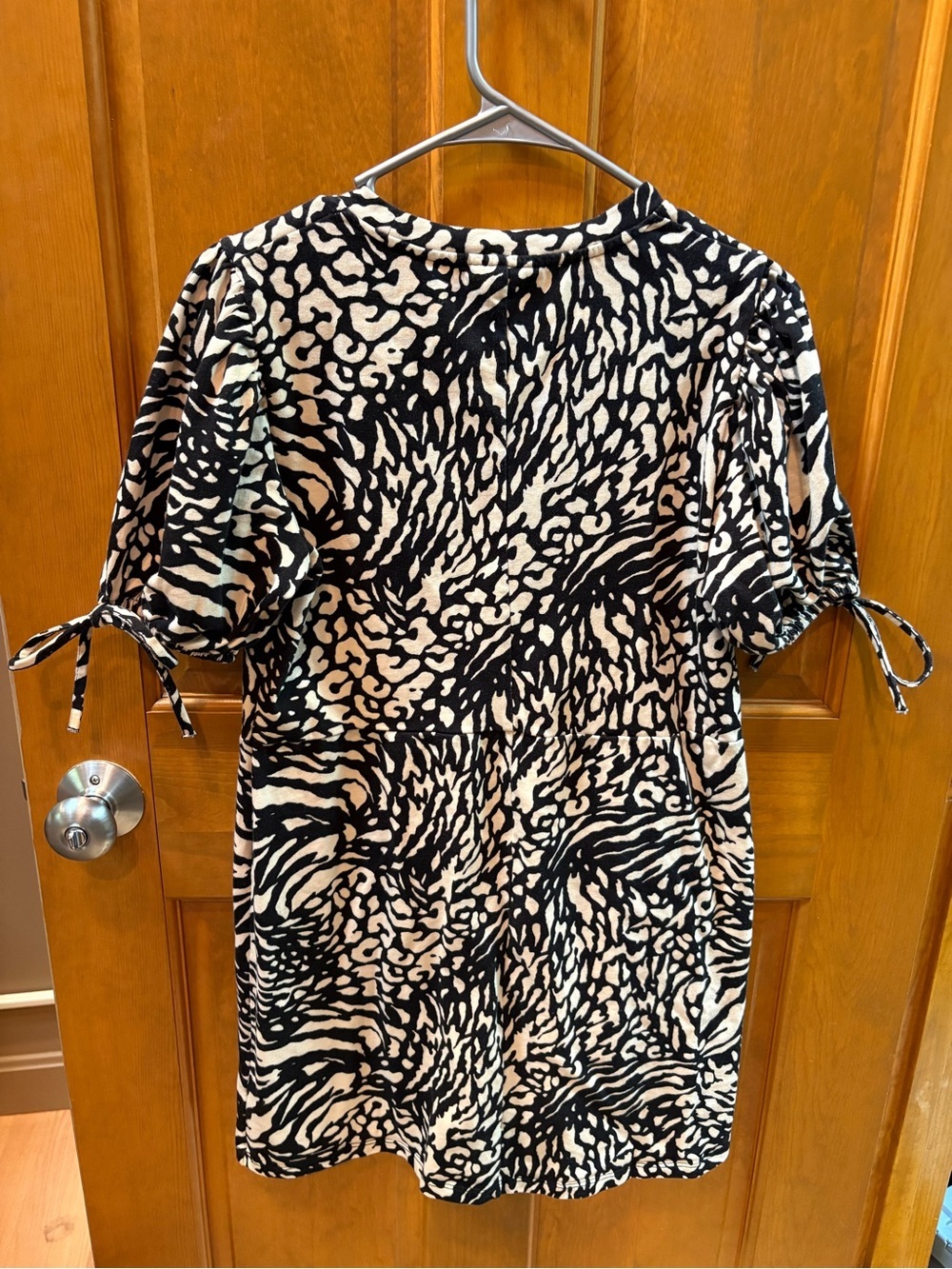TopShop Women’s Short Puff Sleeve Mini Dress Animal Print Size 8 - Picture 3 of 7